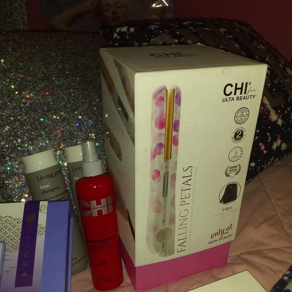 LOTS OF MAKEUP THIS IS JUST SOME - Picture 6 of 12